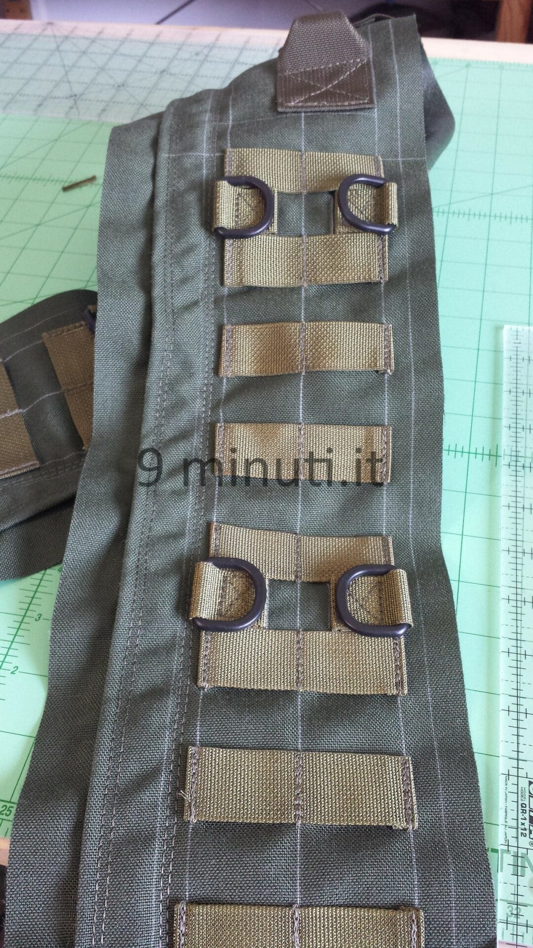 Dettaglio dei Dring (quegli anellini a forma di D) appena cuciti
