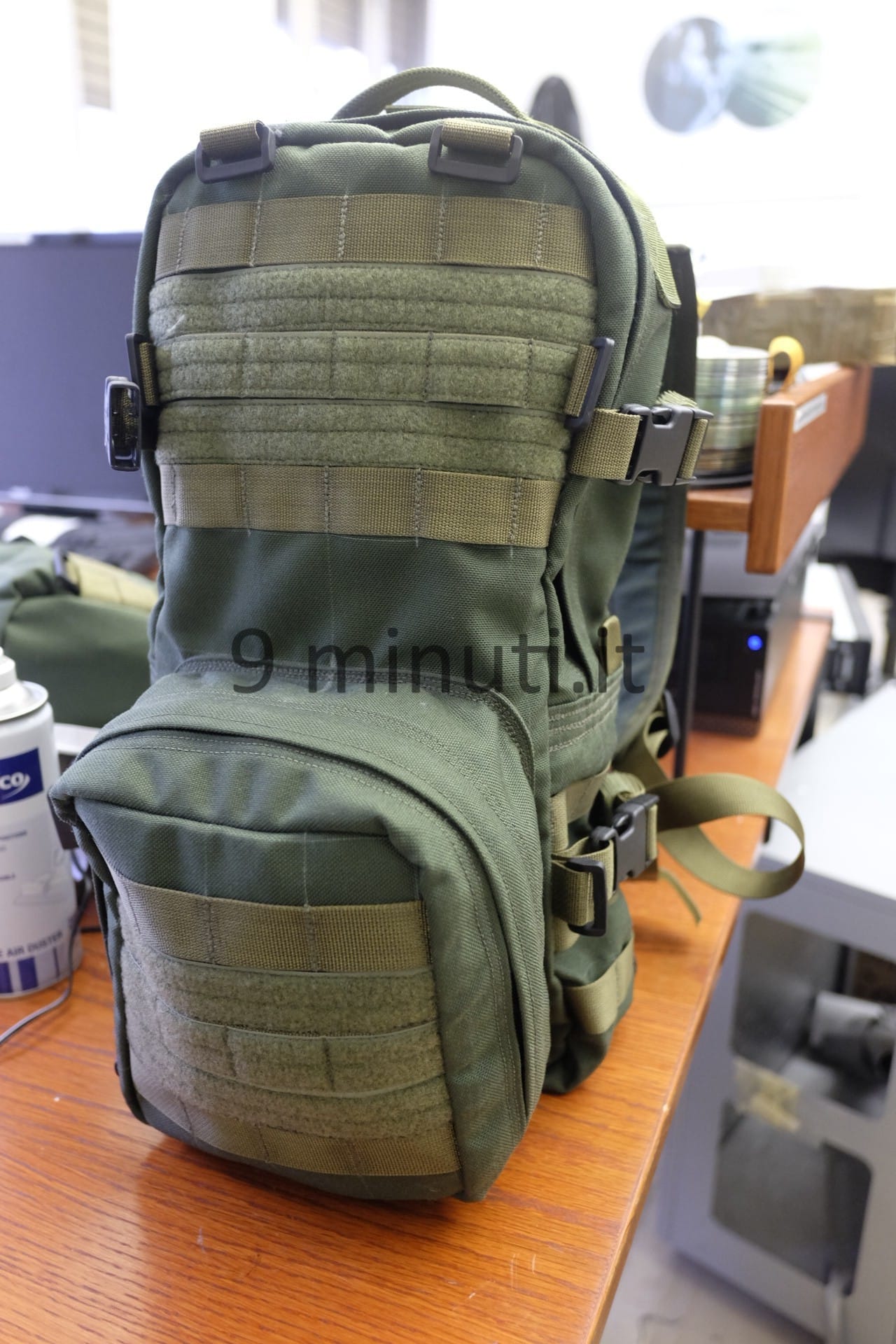 Vista frontale sui PALS con velcro cucito sopra