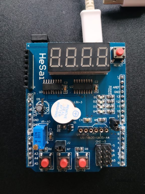 Shield multifunzione per Arduino